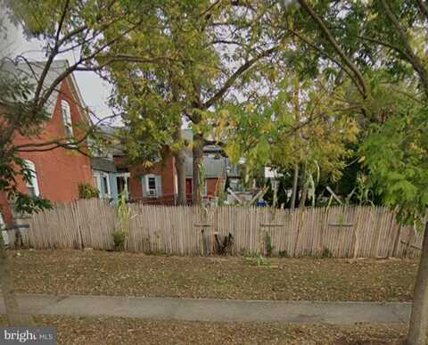 404 W MONTROSE STREET, VINELAND, NJ 08360