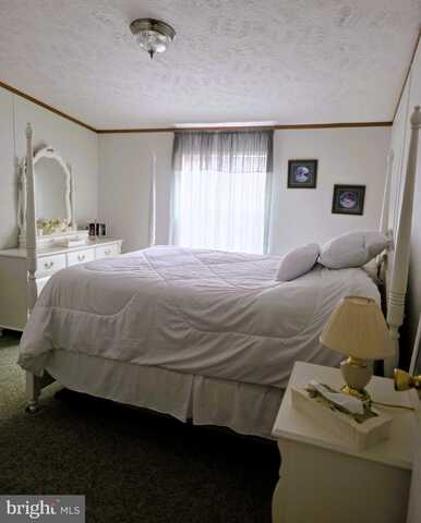 11 BUTTERCUP COURT, DOVER, DE 19904