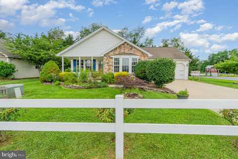 38 LANTERN LANE, SHIPPENSBURG, PA 17257