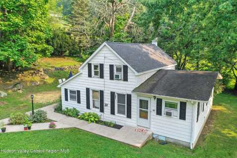 365 Crescent Avenue, Highland, NY 12528