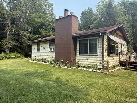 N12494 Sawyer Lake, Sagola, MI 49881