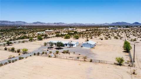 7485 W Estrella Circle, Golden Valley, AZ 86413