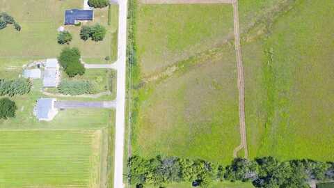 2602 195th Street, Charles City, IA 50616