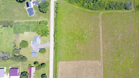 2622 195th Street, Charles City, IA 50616