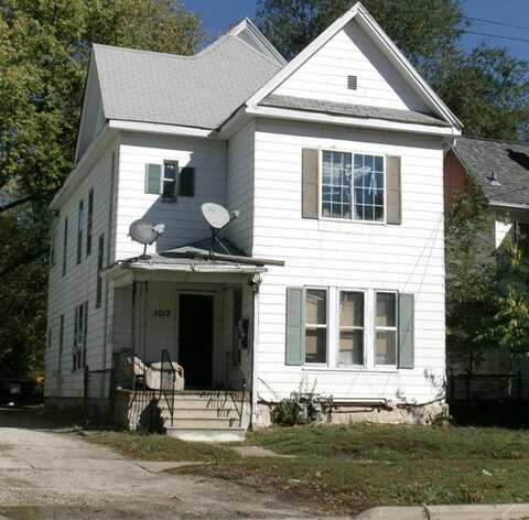 1013 Mulberry Street, Waterloo, IA 50703
