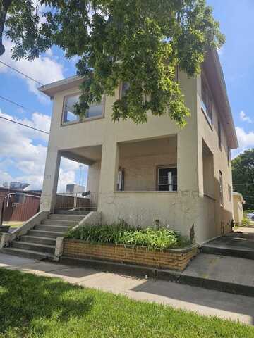 517 W 9th Street, Waterloo, IA 50702