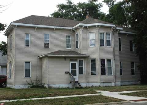 303 Logan Avenue, Waterloo, IA 50703
