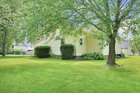 1303 NE 8th Avenue, Independence, IA 50644