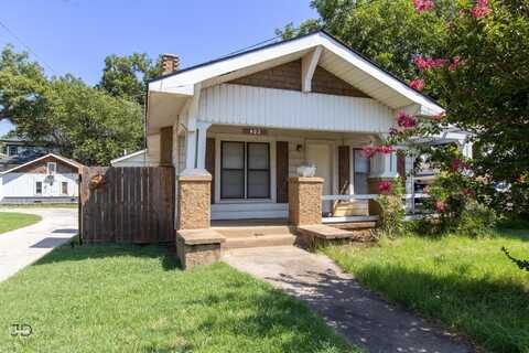 402 W OMEGA STREET, Henrietta, TX 76365