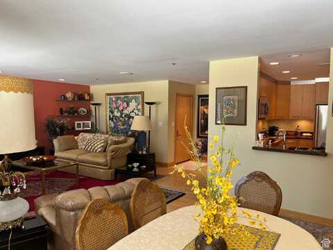 48 W BROADWAY S, Salt Lake City, UT 84101