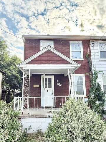 927 Vankirk St, Clairton, PA 15025