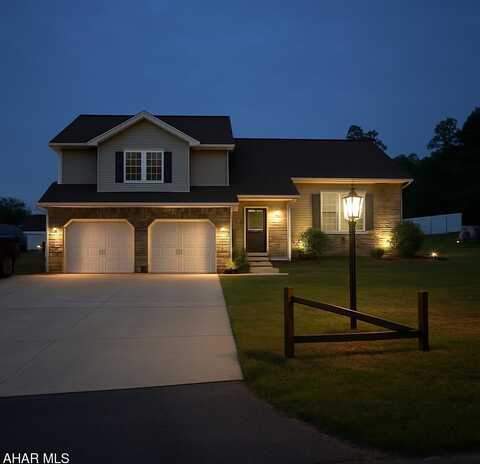 359 Reiling Ln Lane, Altoona, PA 16601