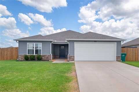 920 Queen ST, Centerton, AR 72719
