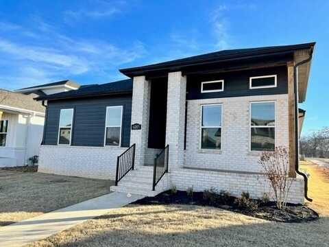 6207 SW Luna LN, Bentonville, AR 72713