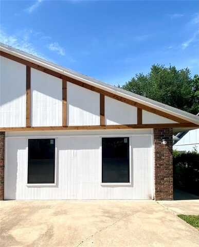 3611 W Wood ST, Rogers, AR 72756