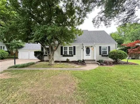 613 Mill ST, Springdale, AR 72764