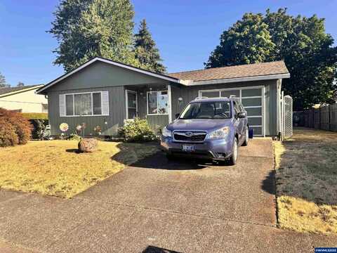 560 Maple St, Aumsville, OR 97325