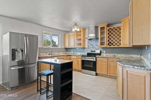 5802 N 61ST Drive, Glendale, AZ 85301