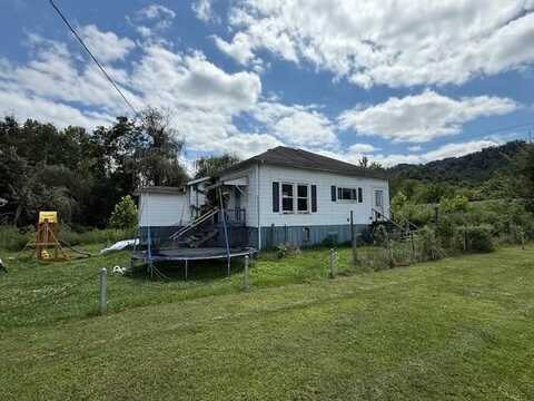 2345 Paint Creek Rd, PAX, WV 25904