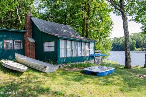 100 Harriman Rd, Averill Park, NY 12018