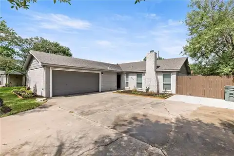 4401 Kingsdale Drive, Bryan, TX 77802