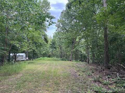 Lodge Drive, Edwards, MO 65326