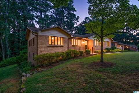 1912 DEO DARA DRIVE, HOOVER, AL 35226