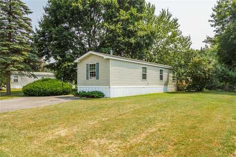 28 Glenview Drive, Manchester, NY 14432