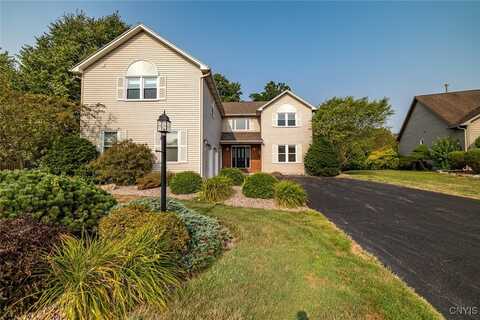 4316 Lazybrook Cir, Clay, NY 13088