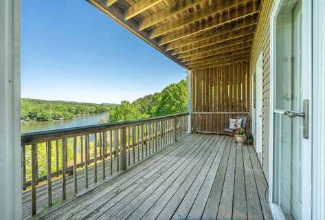 102 Waterfront Drive, Hot Springs, AR 71913