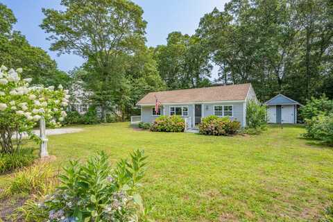 40 Red Lily Pond Road, Centerville, MA 02632