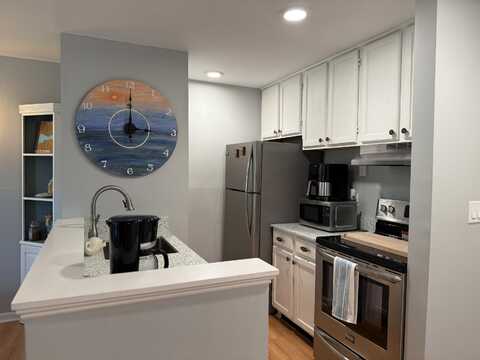 60 Fletcher Lane, Brewster, MA 02631