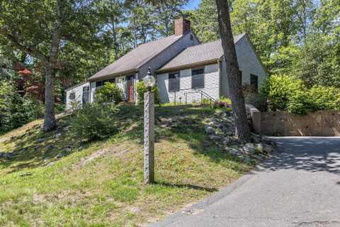 19 Ridgewood Road, Orleans, MA 02653