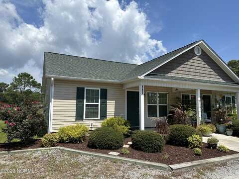 105 Oyster Lane, Hubert, NC 28539