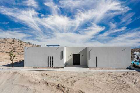 5175 Hilton Avenue, Yucca Valley, CA 92284