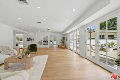 5220 Melvin Ave, Tarzana, CA 91356
