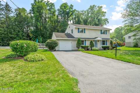 6 Colonial Drive, Halfmoon, NY 12065