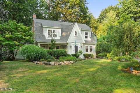 64 Winne Road, Bethlehem, NY 12054