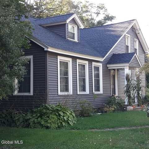 61 Fort Johnson Avenue, Fort Johnson, NY 12010