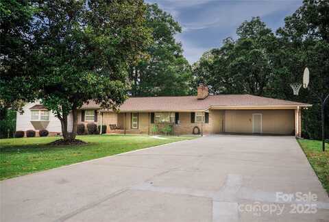 5075 Lakeview Drive, Salisbury, NC 28147