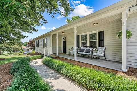 1328 32nd Street Court NE, Conover, NC 28613