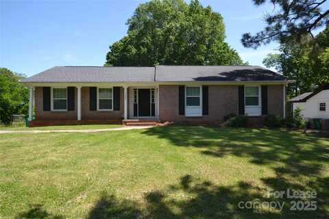 7507 Thorncliff Drive, Charlotte, NC 28210