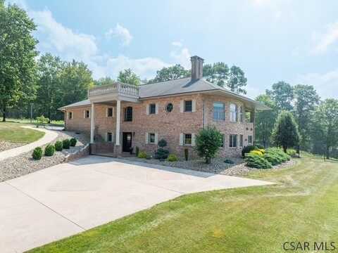 960 Beechwood Drive, Windber, PA 15963