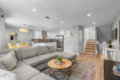 29725 Windsong Lane, Agoura Hills, CA 91301