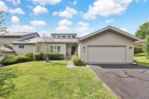 16 Thistle Hollow, Avon, CT 06001