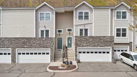 68 Stetson Place, Danbury, CT 06811