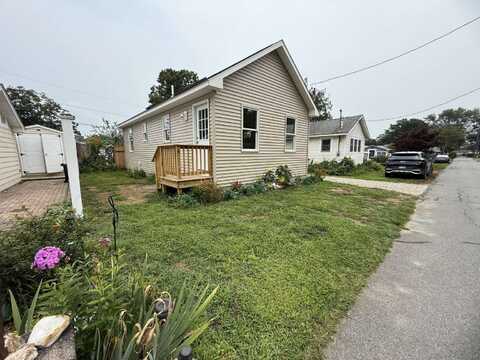6 1st Street, Madison, CT 06443