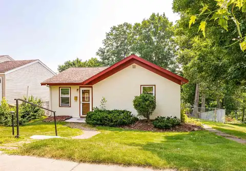 236 E Anoka St, Duluth, MN 55803