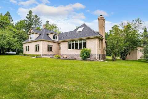 5863 St. Louis River Rd, Hermantown, MN 55810