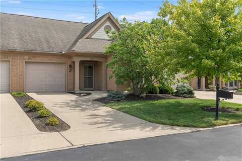 1383 Little Yankee Run, Centerville, OH 45458